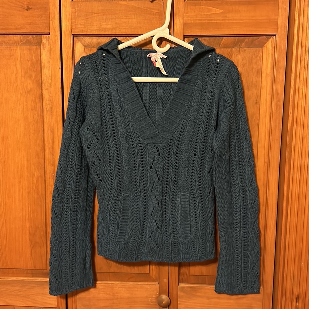 Hooded Cable Knit Women’s Sweater
